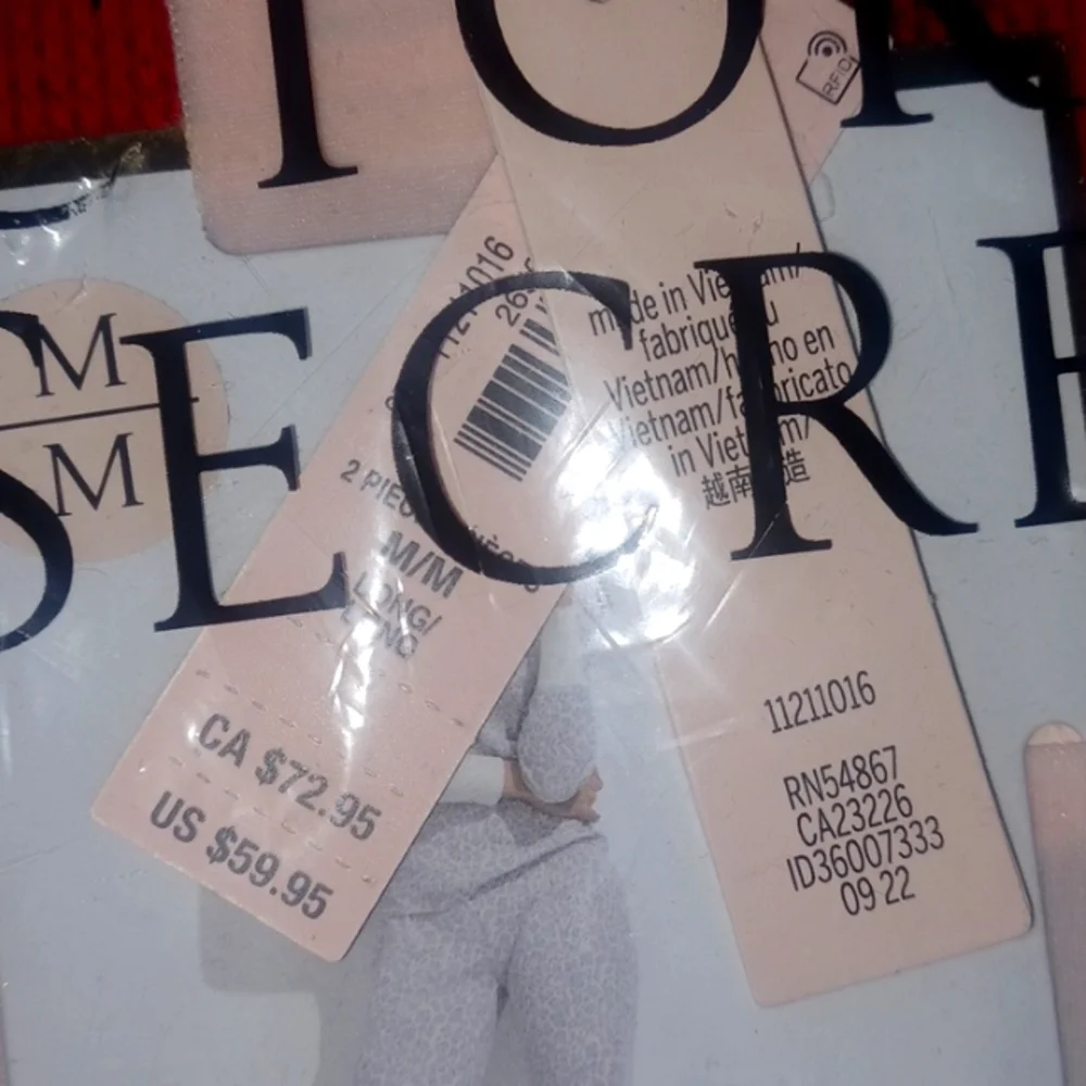Victoria's Secret Thermal PJ Set - Picture 5 of 6